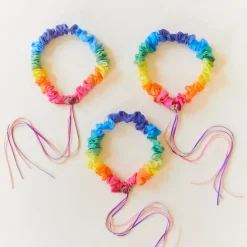 Sarah's Silks Rainbow Party|Party Favors-Rainbow Garland Party Favor Pack